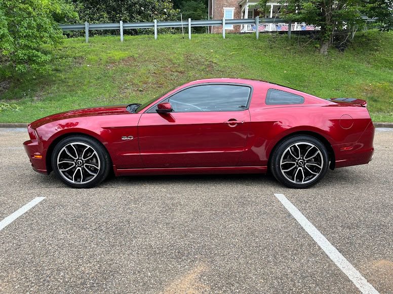 Used 2014 Ford Mustang GT Premium RWD image 17