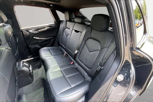 Used 2023 Porsche Macan Turbo AWD/4WD image 16