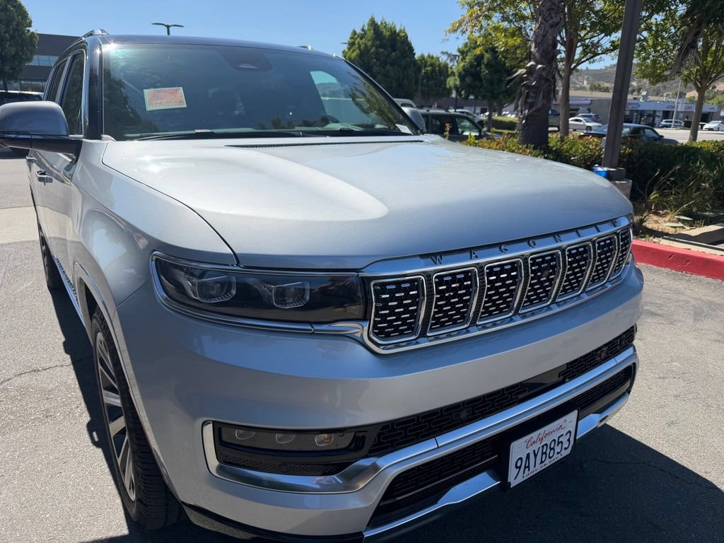 Certified 2022 Jeep Grand Wagoneer Series II w/ Convenience Group III AWD/4WD image 3