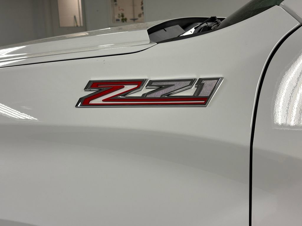 Used 2021 Chevrolet Silverado 1500 LTZ w/ Technology Package AWD/4WD image 12