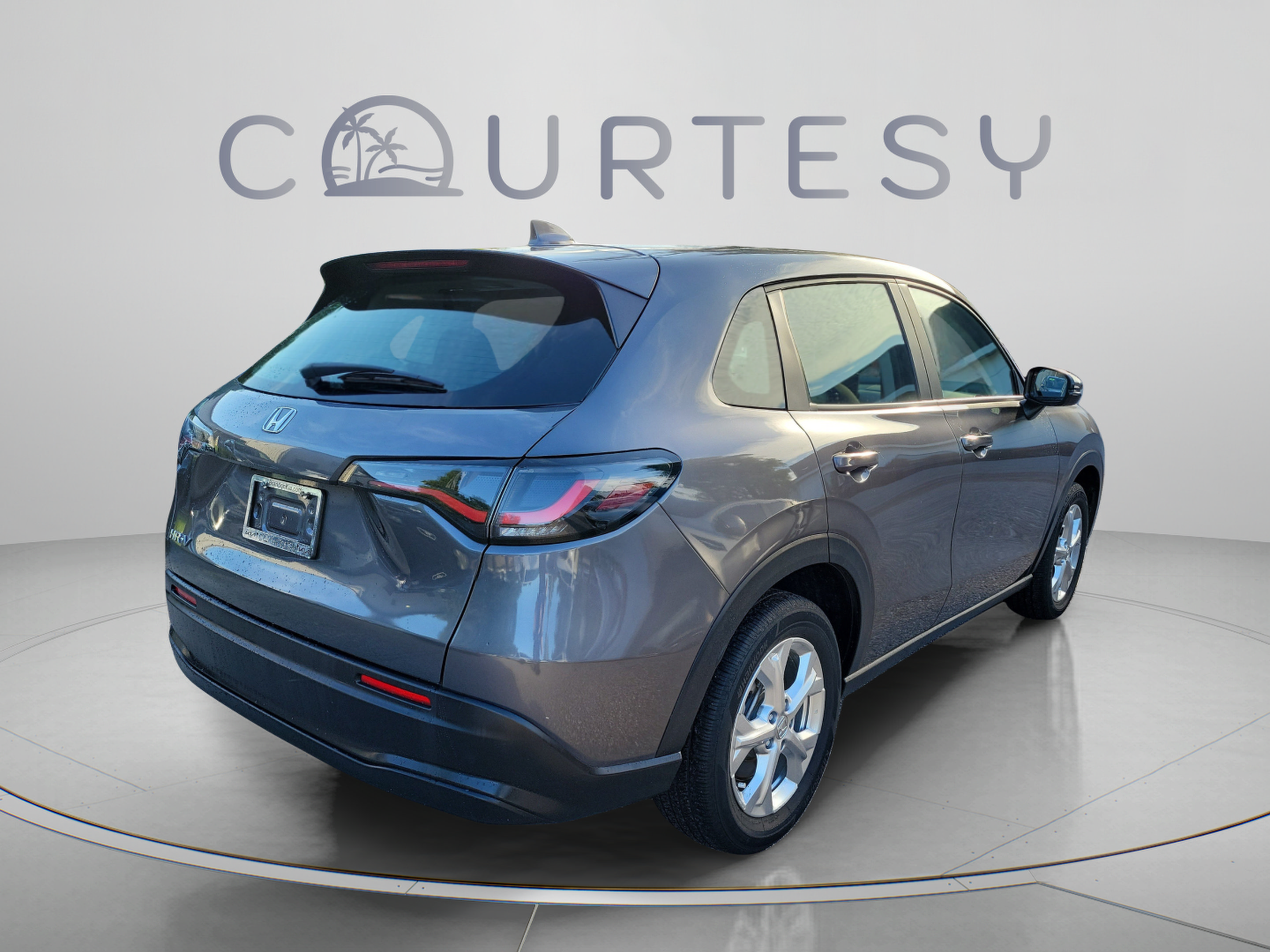 Used 2024 Honda HR-V LX image 3