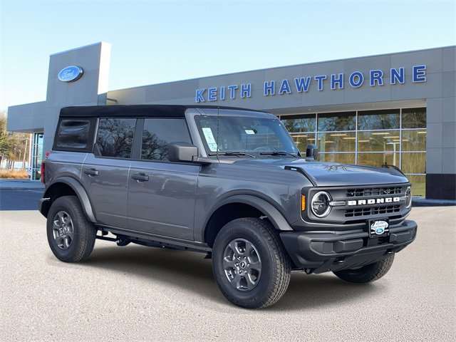 New 2025 Ford Bronco 4-Door image 1