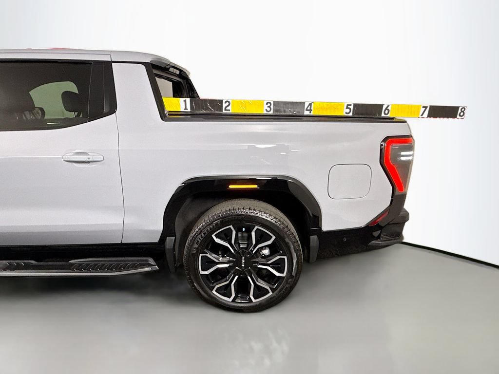 Used 2024 GMC Sierra EV Denali AWD/4WD image 31