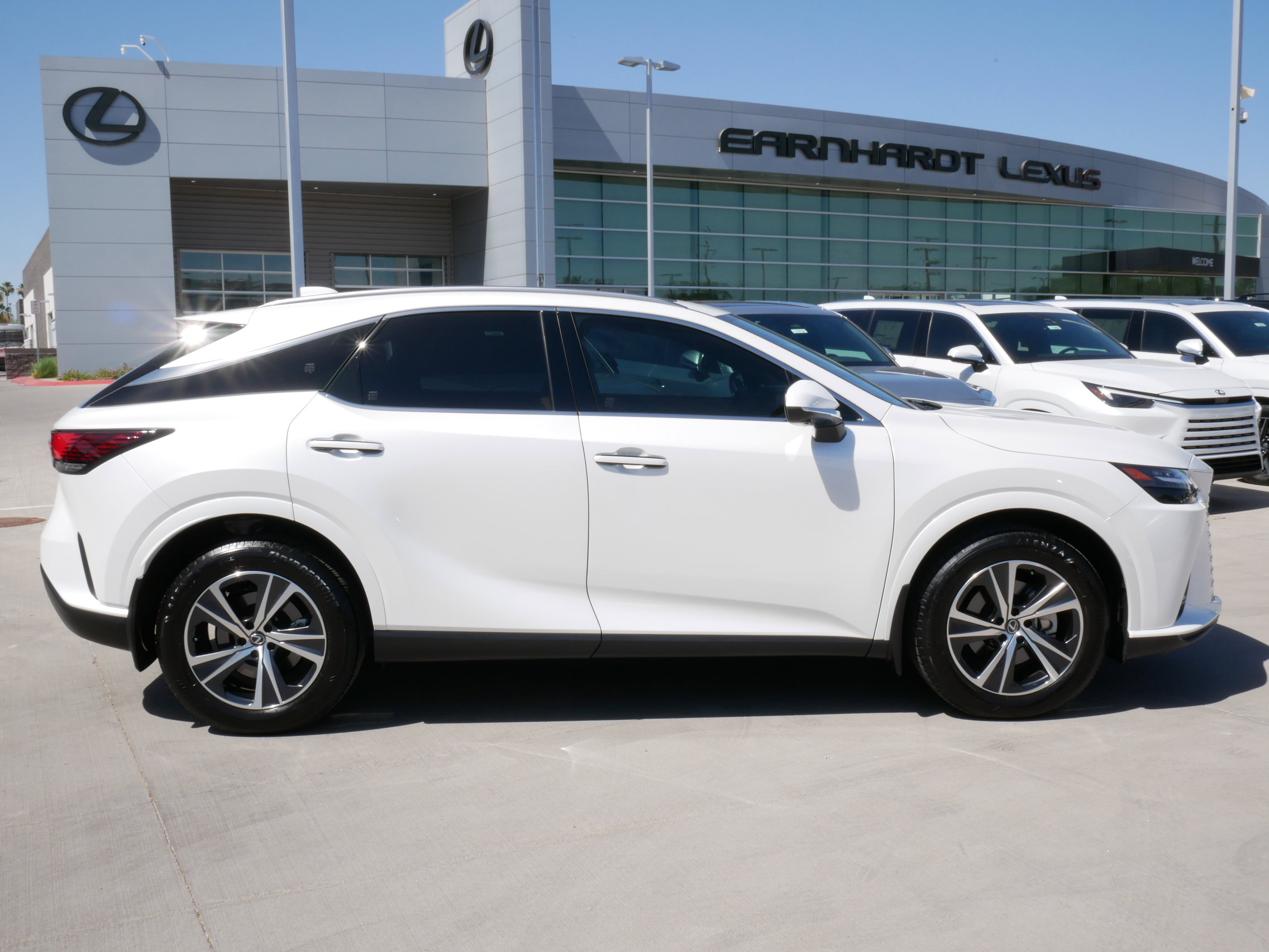 Used 2025 Lexus RX 350 Premium FWD image 13
