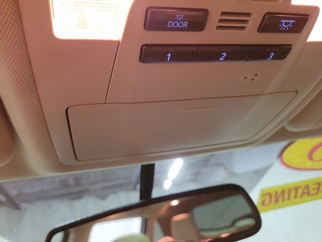 Used 2015 Toyota Highlander Limited image 43