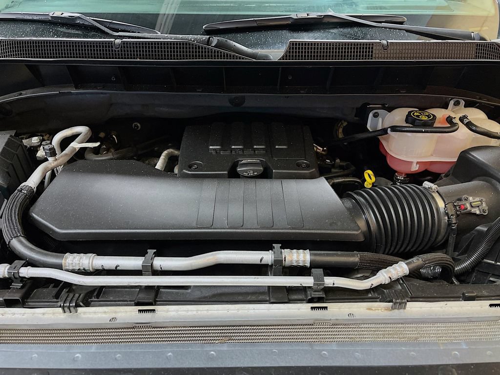 Used 2024 Chevrolet Silverado 1500 LT AWD/4WD image 29