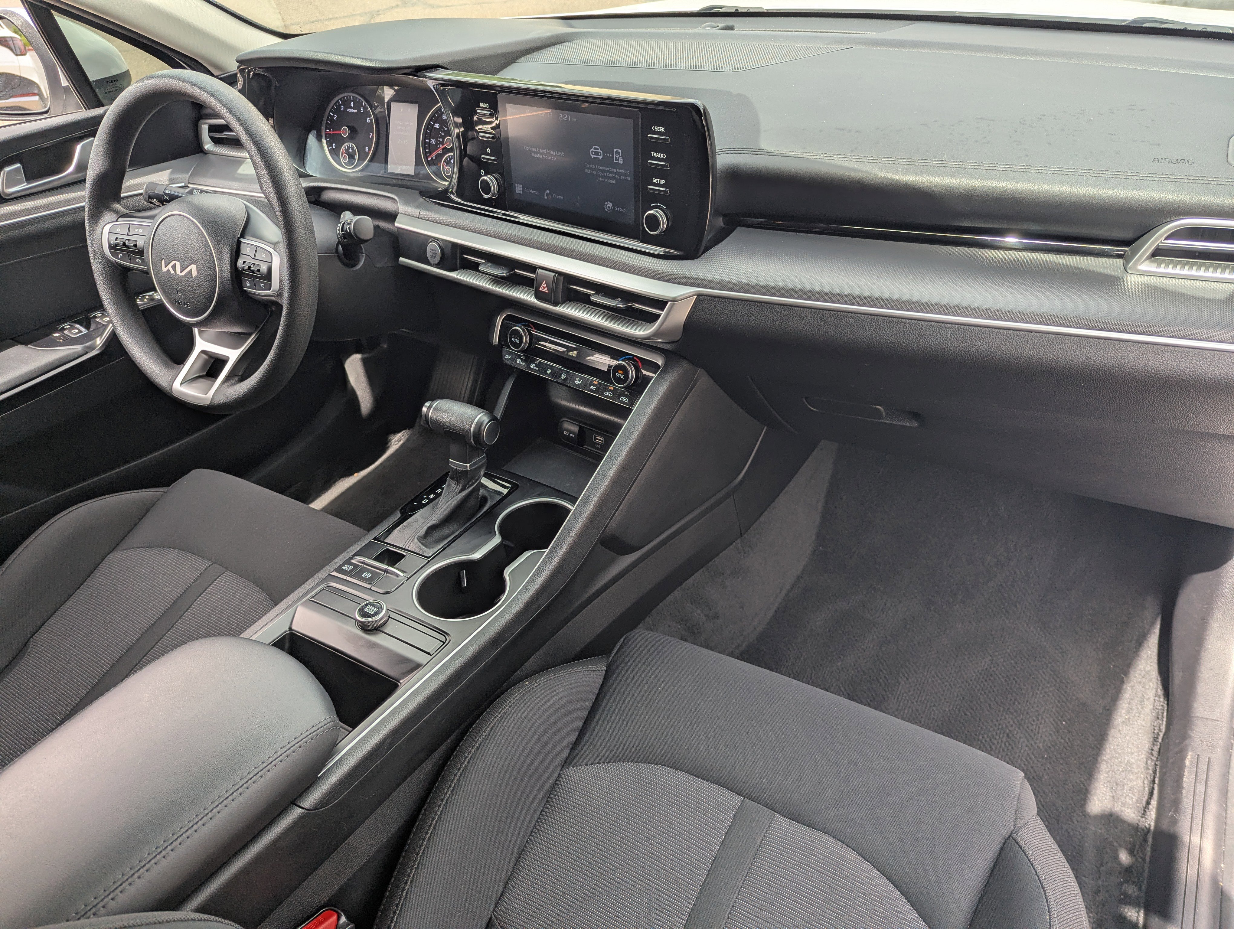 Used 2023 Kia K5 LXS FWD image 10