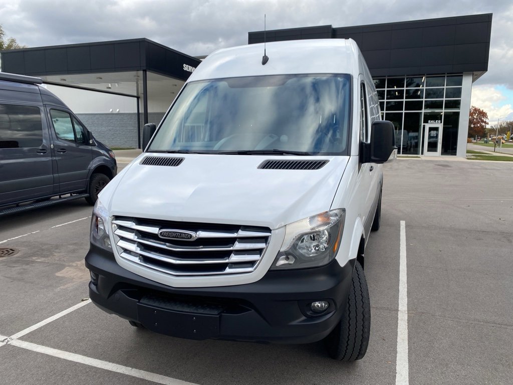 Used 2017 Freightliner Sprinter 2500