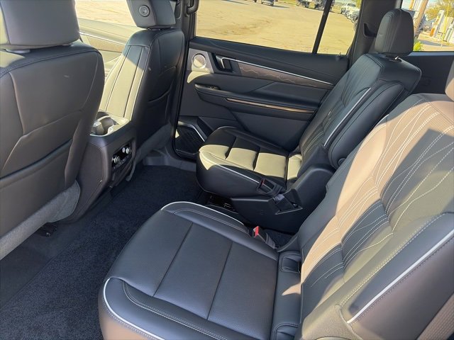 New 2026 Buick Enclave Avenir w/ Super Cruise Package image 11