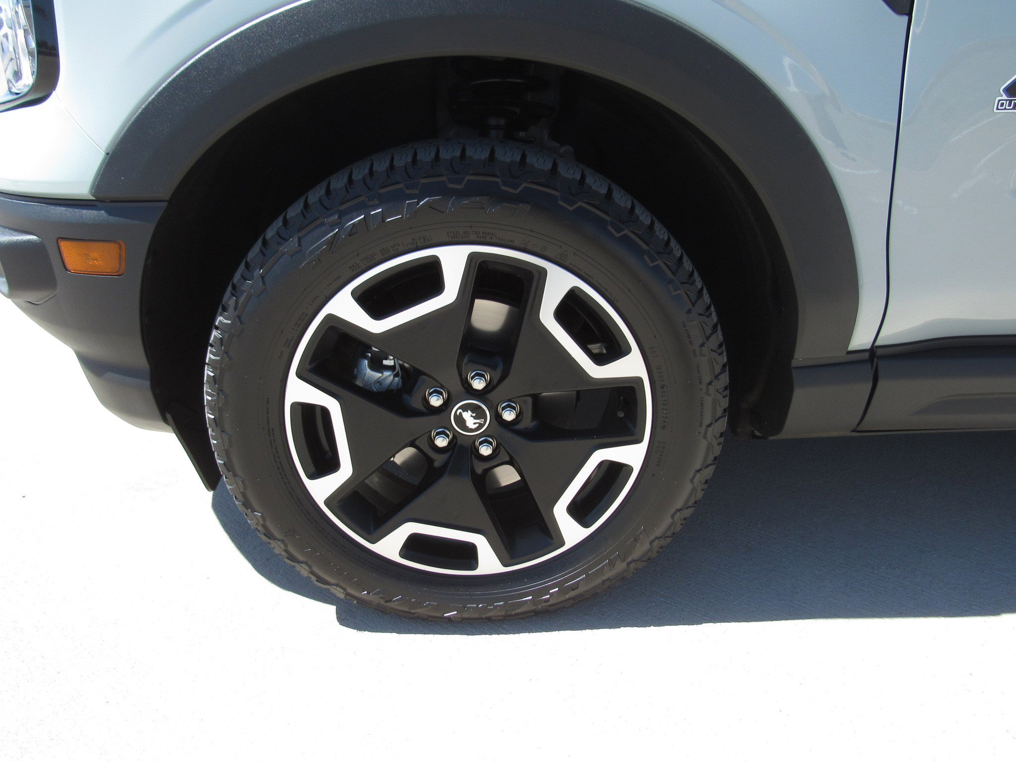 Used 2024 Ford Bronco Sport Outer Banks image 4