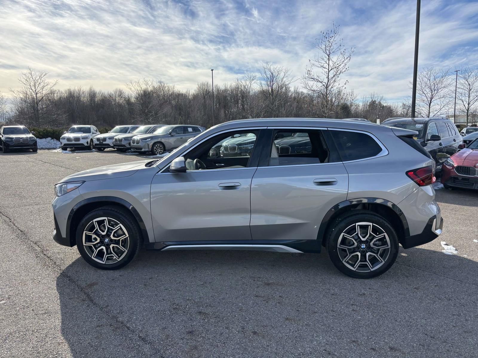 New 2026 BMW X1 xDrive28i w/ Convenience Package AWD/4WD image 4