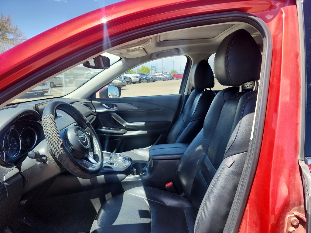 Used 2018 MAZDA CX-9 Touring w/ Touring Premium Package image 15