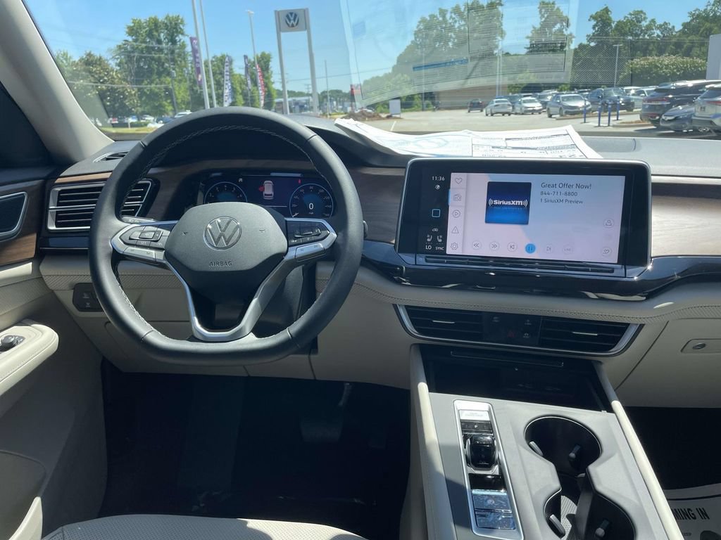 New 2026 Volkswagen Atlas SE FWD image 14