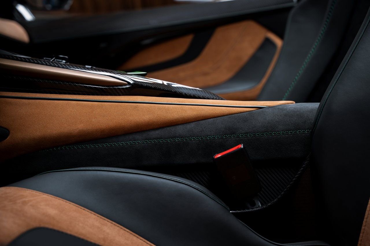 Used 2021 Lamborghini Sian Roadster AWD/4WD image 24