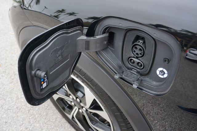 Used 2025 Ford Mustang Mach-E Select w/ Comfort Package Lite image 23