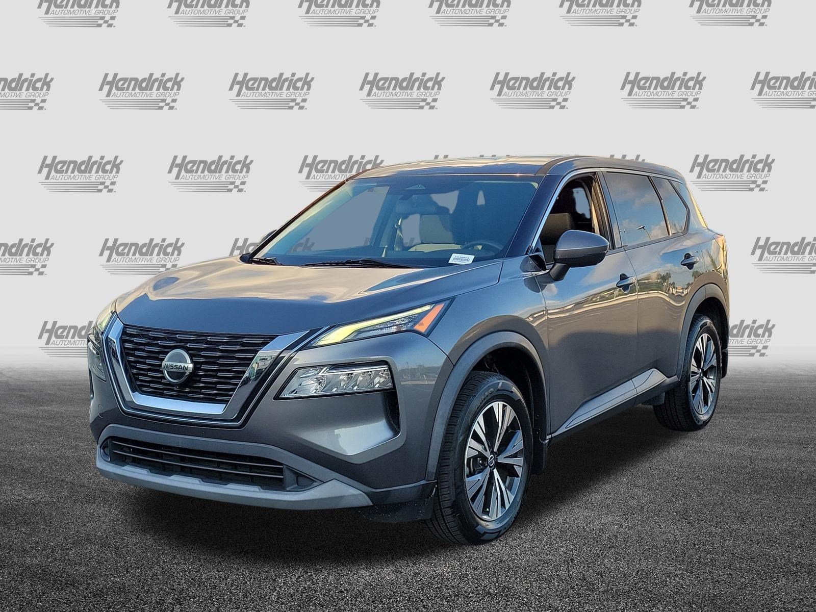 Used 2021 Nissan Rogue SV FWD image 3