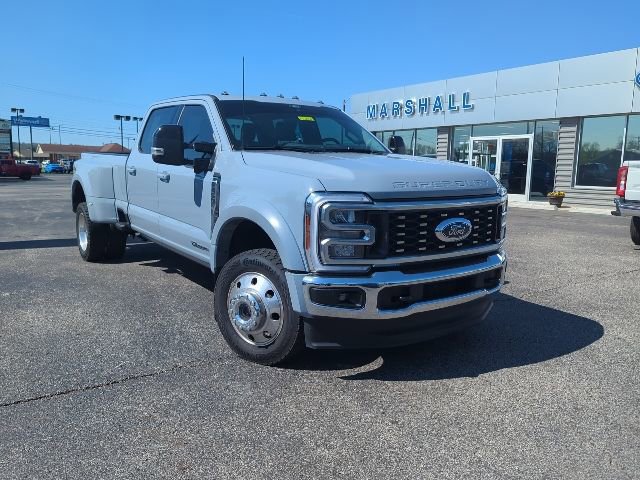 Used 2026 Ford F450 Lariat AWD/4WD image 2