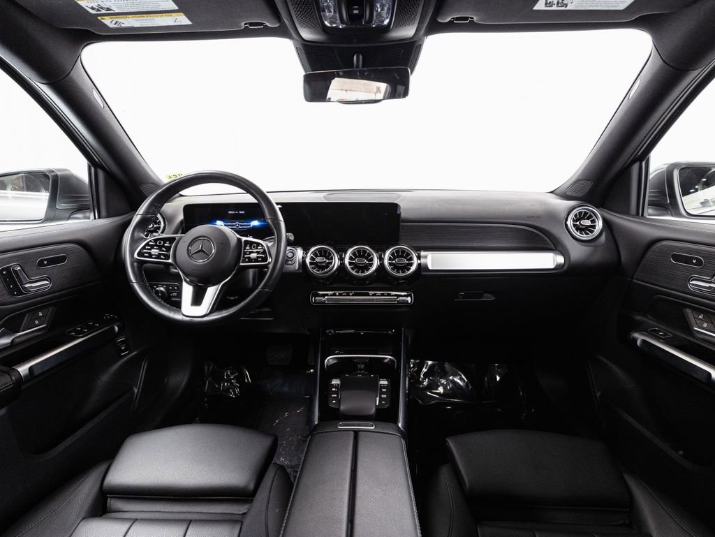 Certified 2023 Mercedes-Benz GLB 250 4MATIC image 24