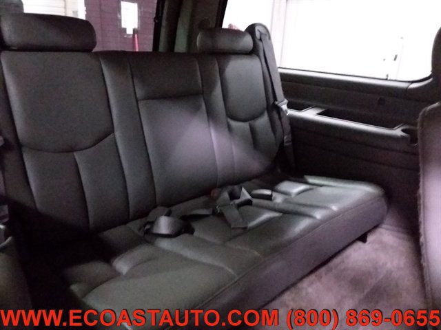 Used 2003 Cadillac Escalade ESV AWD w/ Marketing Vehicle Package image 17