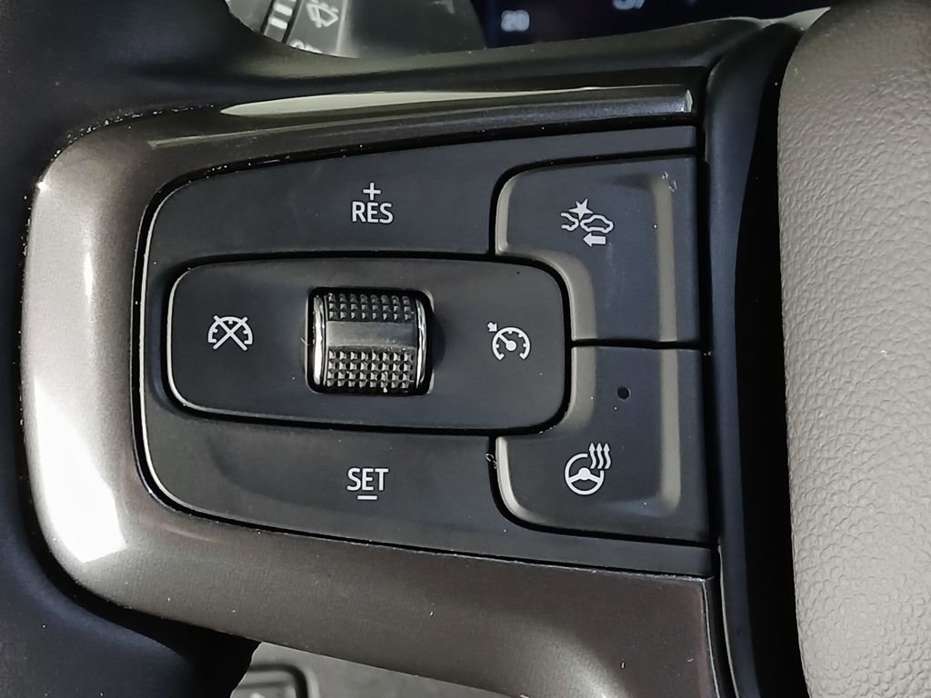 Used 2025 Chevrolet Silverado 1500 High Country w/ Technology Package image 27