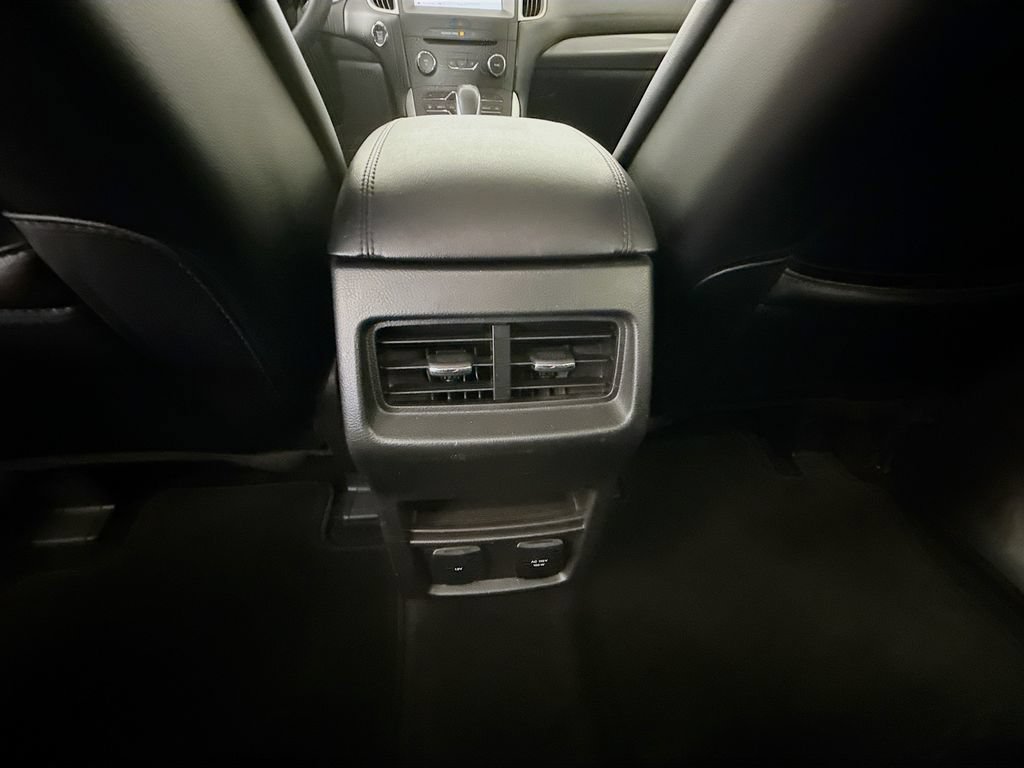 Used 2017 Ford Edge SEL w/ Equipment Group 201A FWD image 25
