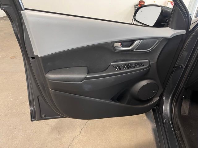 Used 2019 Hyundai Kona Limited FWD image 24