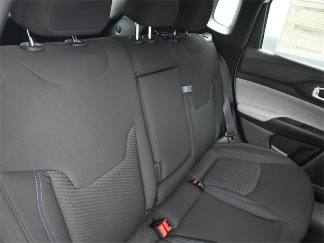Used 2025 Jeep Compass Sport image 14