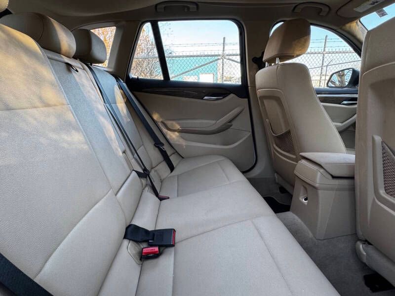 Used 2015 BMW X1 sDrive28i image 15