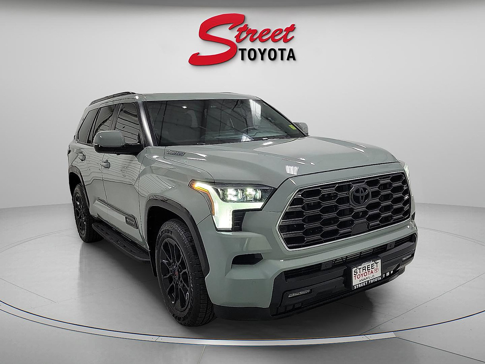 Certified 2024 Toyota Sequoia Platinum w/ TRD Off-Road Package AWD/4WD image 5
