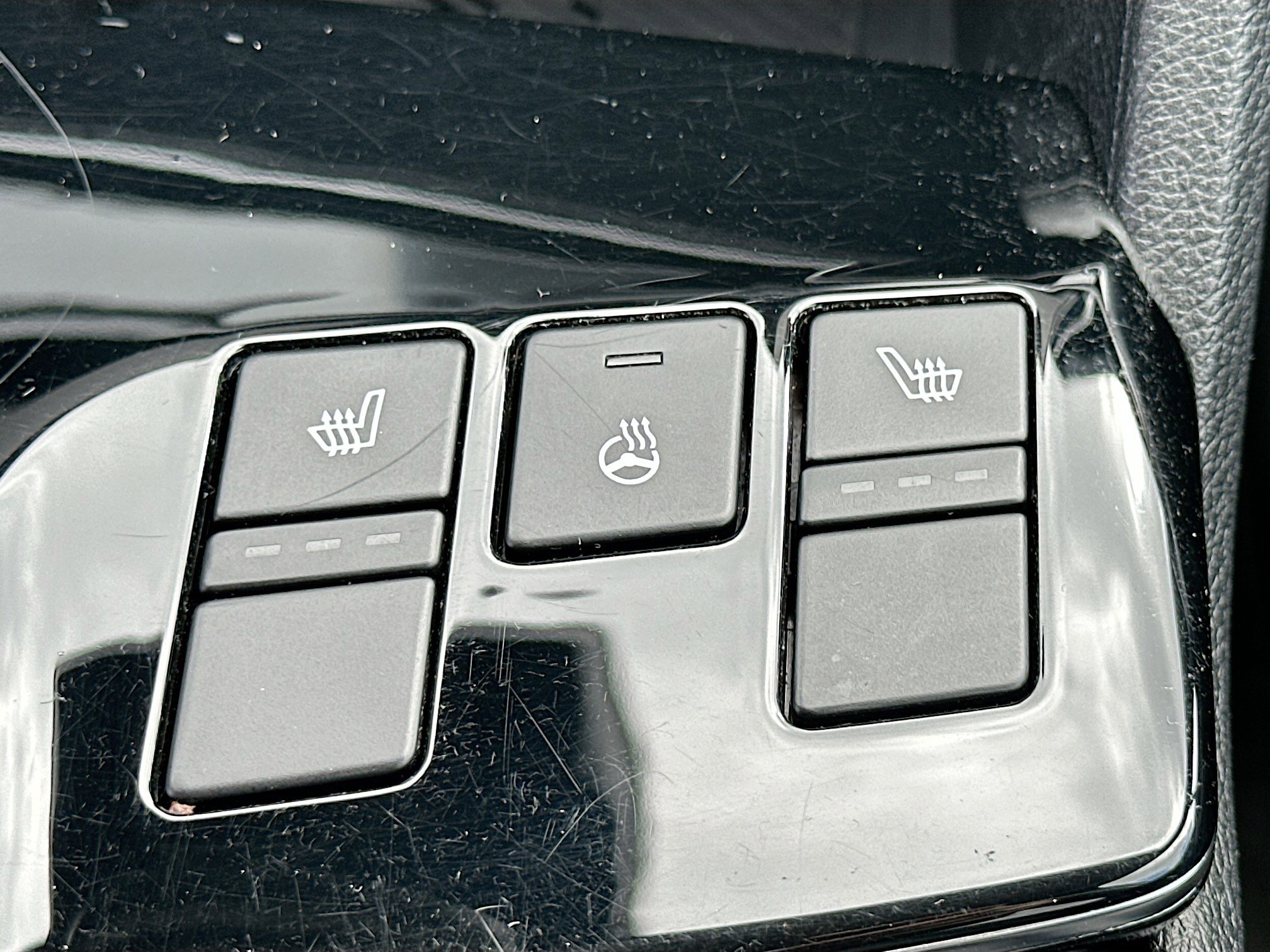 Used 2023 Kia Sportage EX image 20