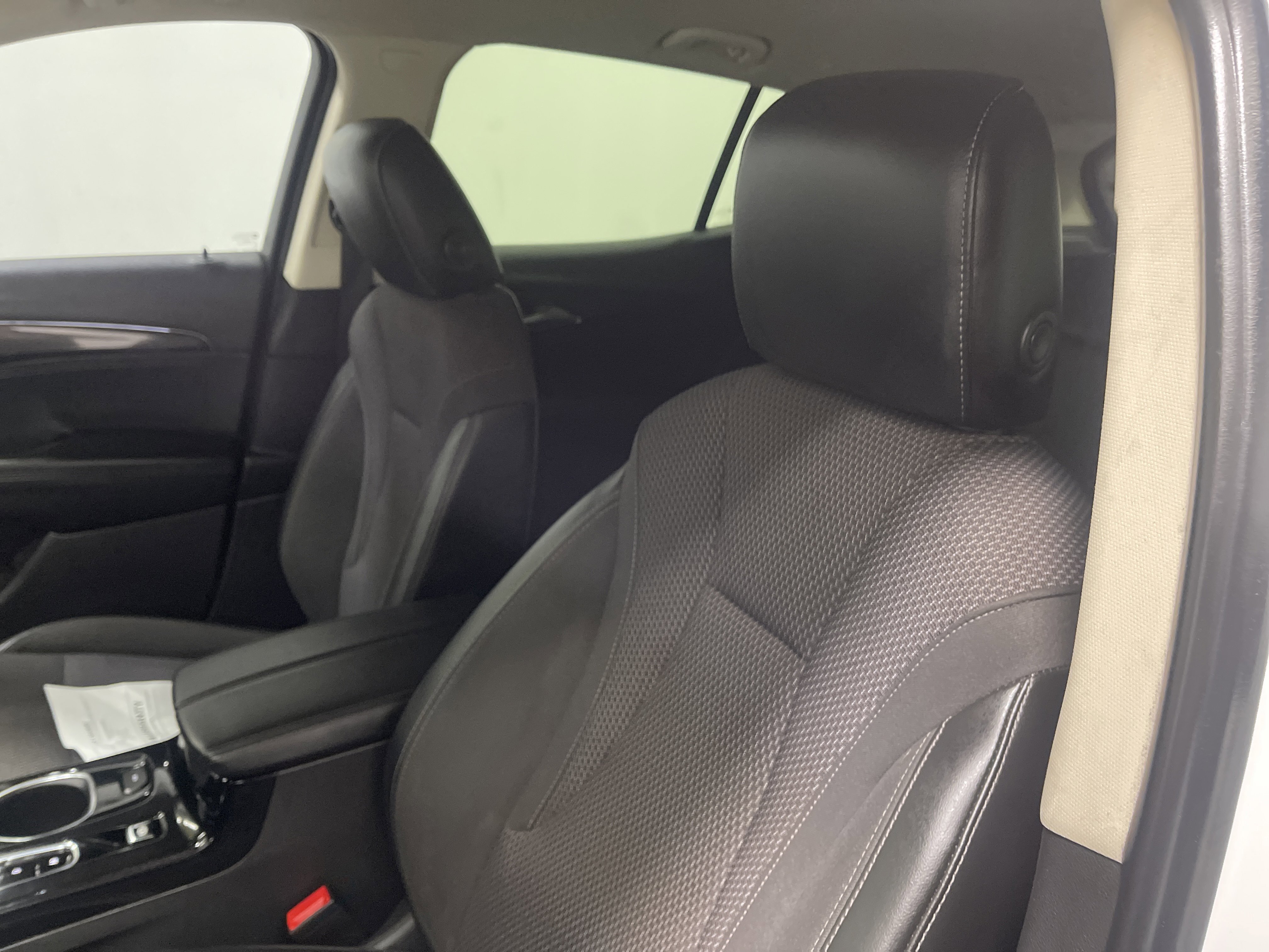 Used 2023 Buick Envision Preferred image 13