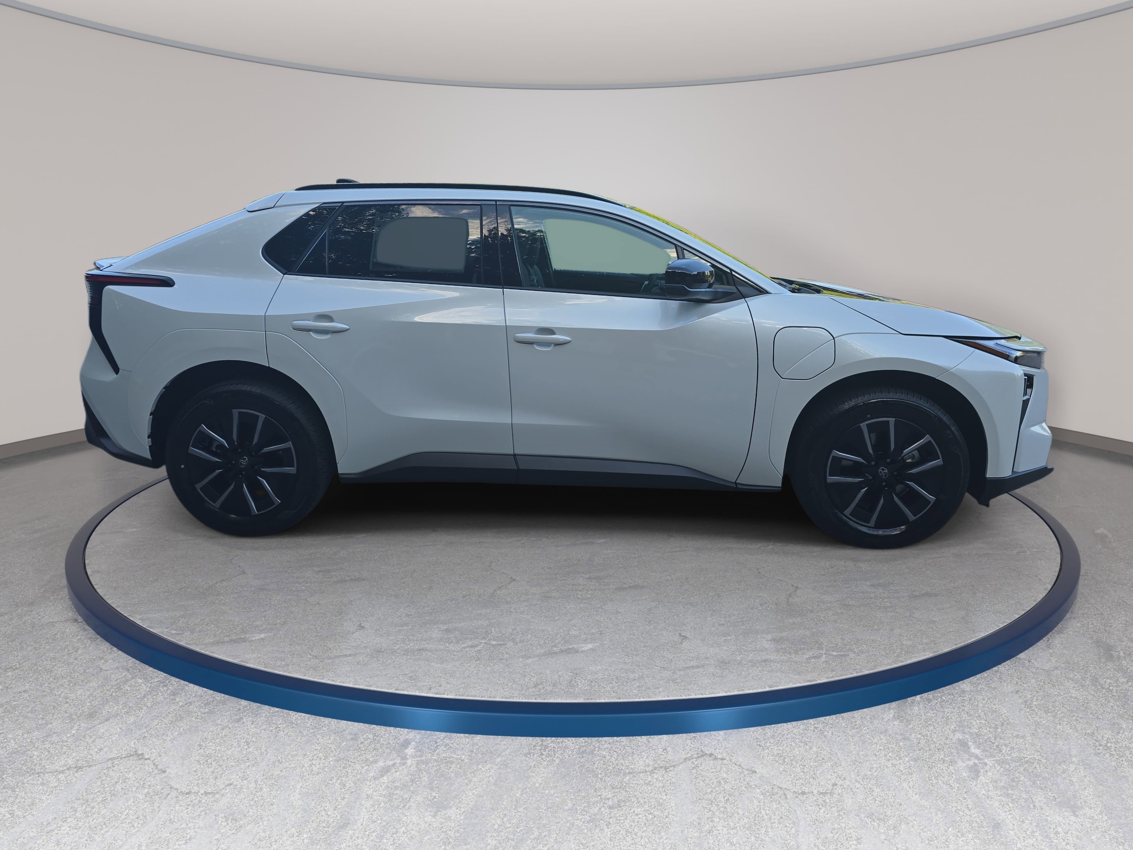 New 2026 Toyota bZ FWD image 4