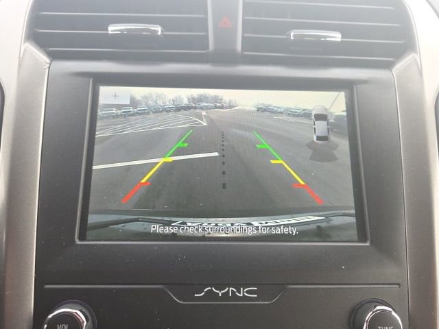 Used 2020 Ford Fusion SE image 27