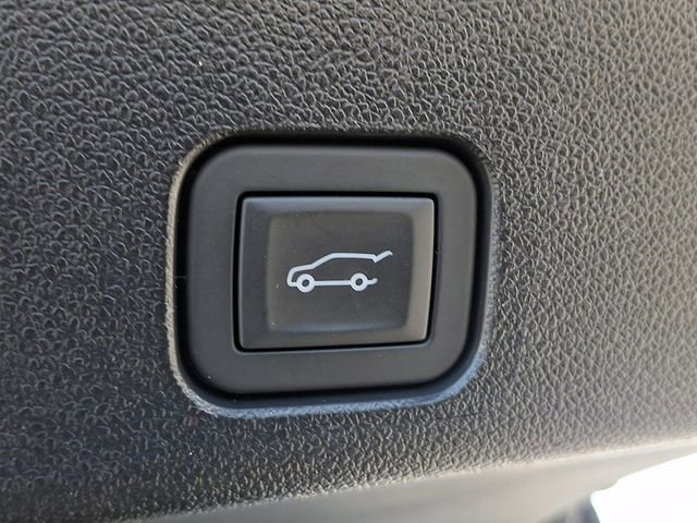 Used 2025 Buick Enclave Preferred AWD/4WD image 33