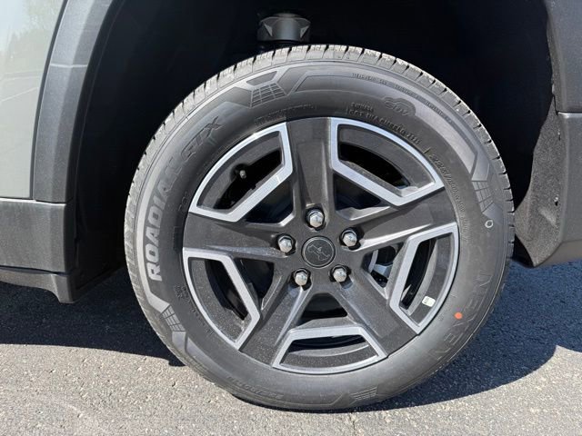 New 2026 Jeep Cherokee Laredo AWD/4WD image 10