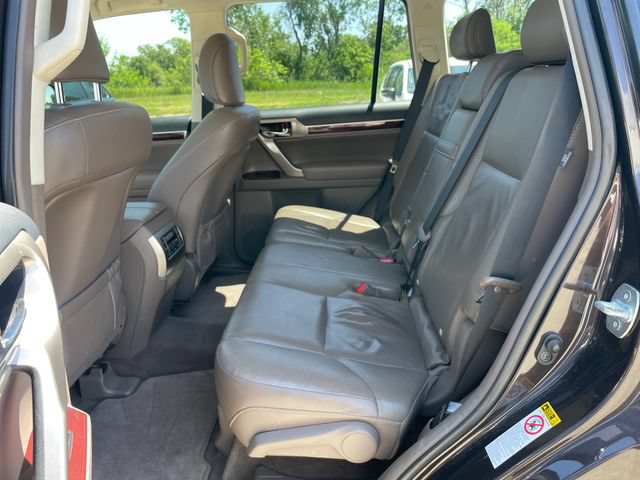 Used 2016 Lexus GX 460 w/ Premium Package AWD/4WD image 28
