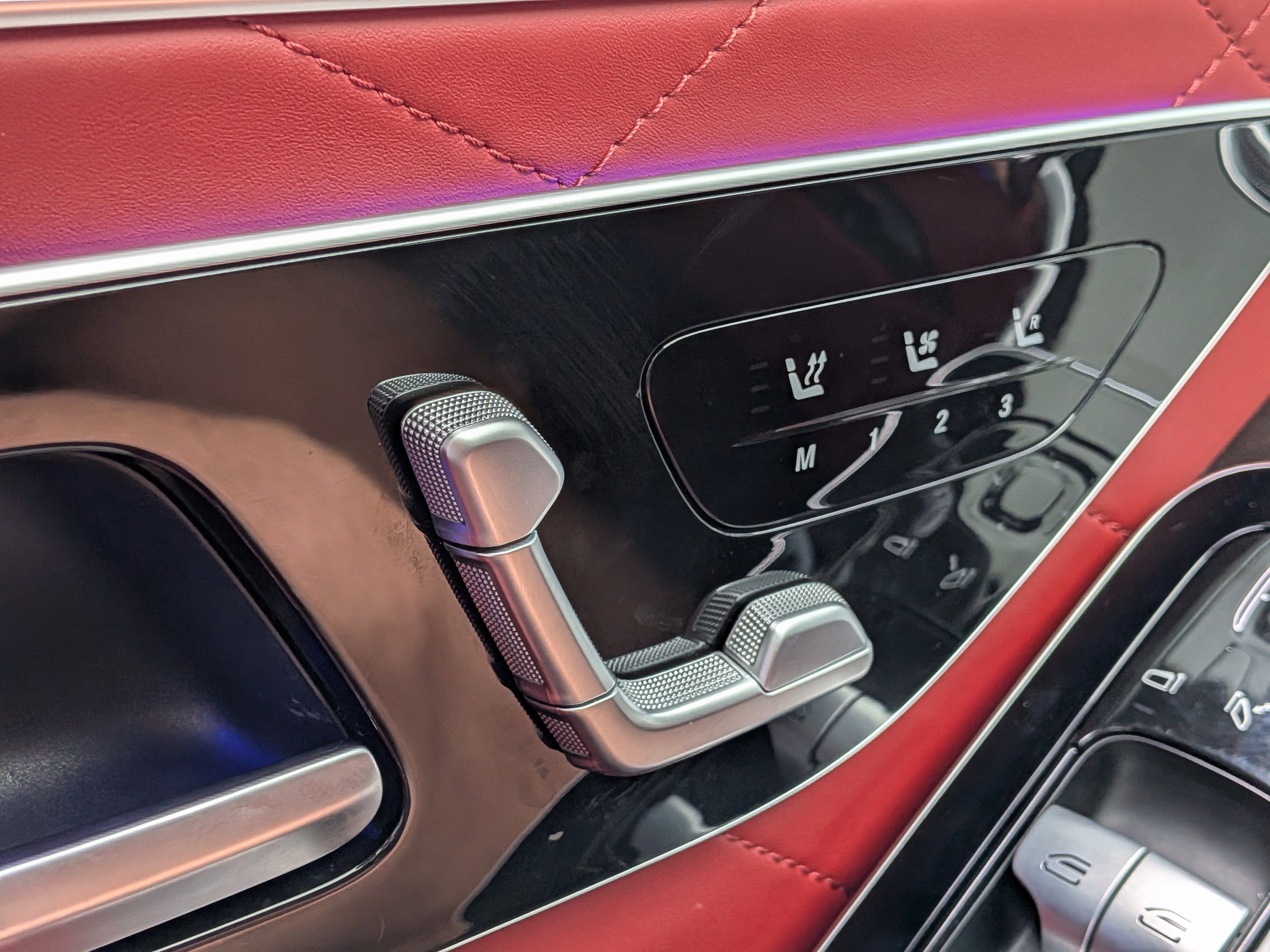 Used 2023 Mercedes-Benz S 580 4MATIC Sedan image 22