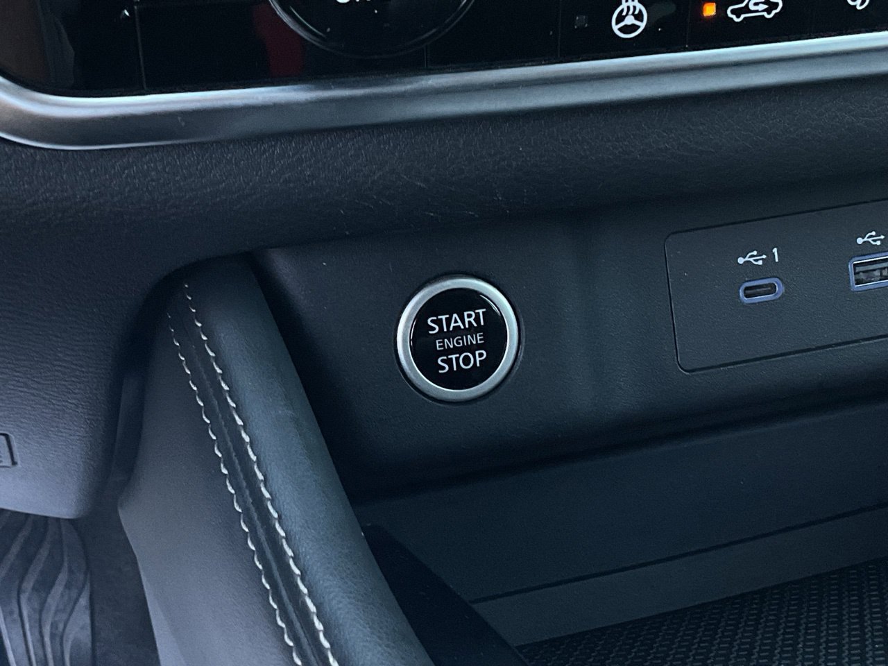 Used 2023 Nissan Rogue SL FWD image 29