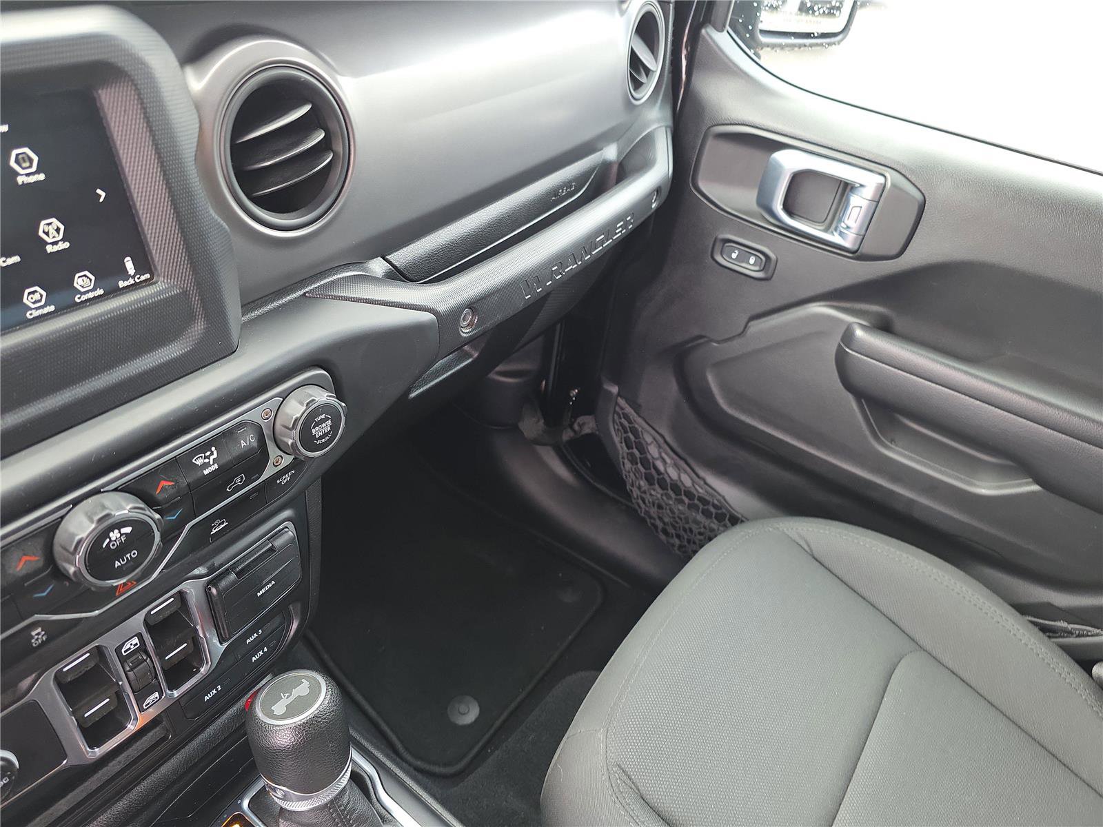 Used 2021 Jeep Wrangler Unlimited Sport image 26