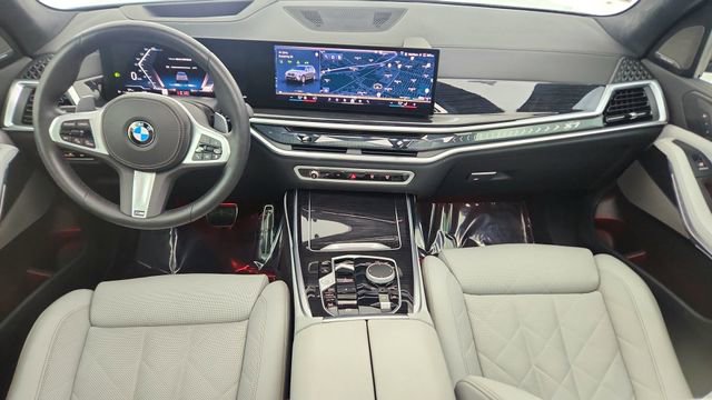 Used 2026 BMW X7 xDrive40i image 21