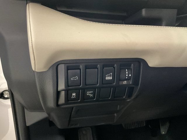 Used 2019 Subaru Ascent Limited AWD/4WD image 30
