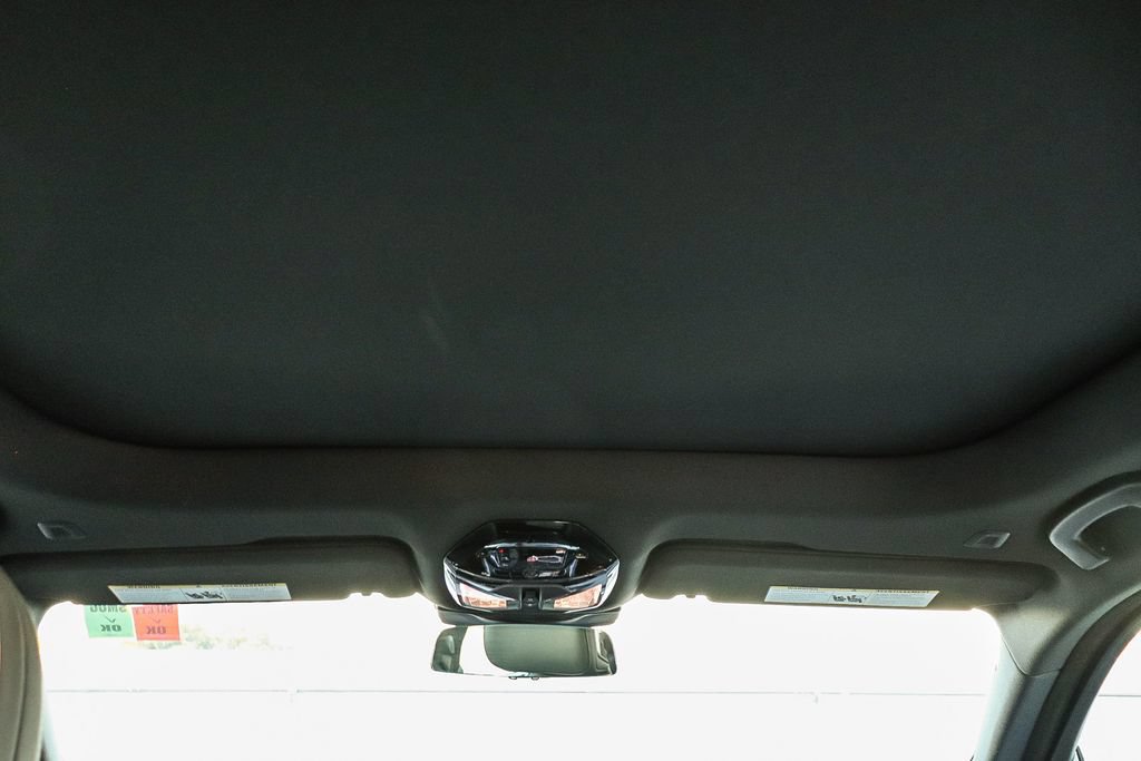 Used 2024 BMW 740i RWD image 18