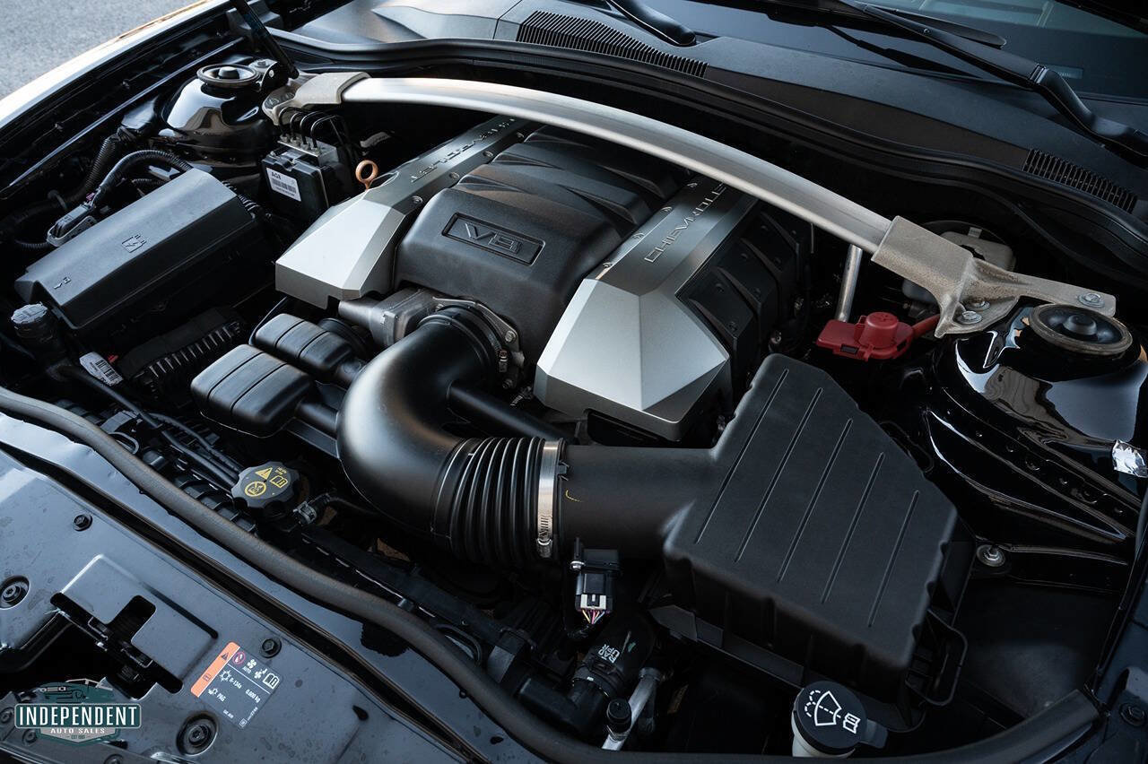 Used 2011 Chevrolet Camaro SS w/ RS Package image 11