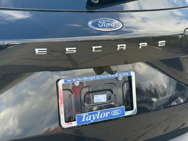 New 2026 Ford Escape ST-Line w/ Tech Pack #1 image 9