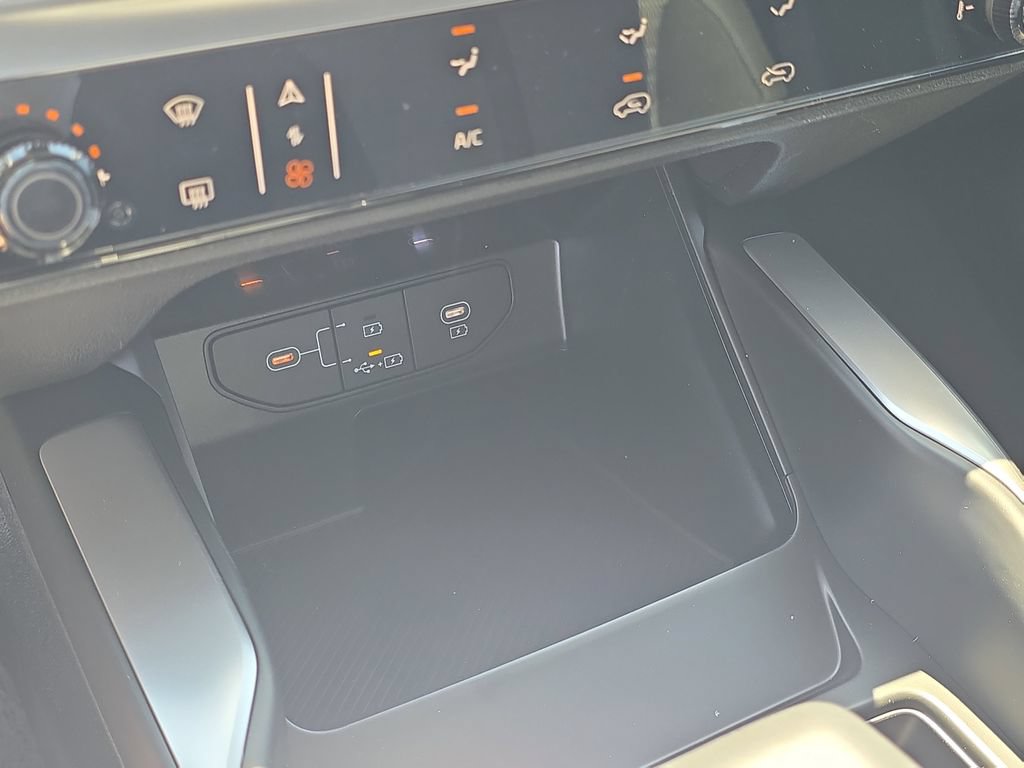 New 2026 Kia Sorento LX FWD image 25