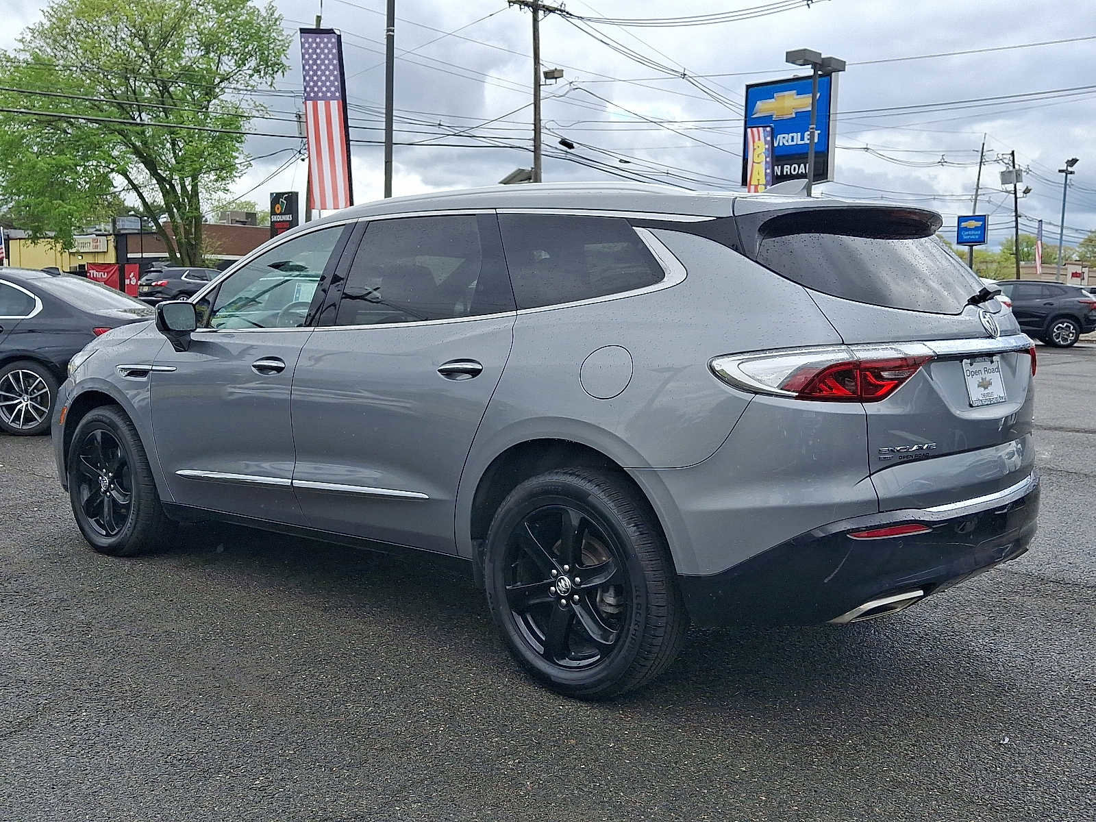 Used 2023 Buick Enclave Essence w/ Experience Buick Package AWD/4WD image 5