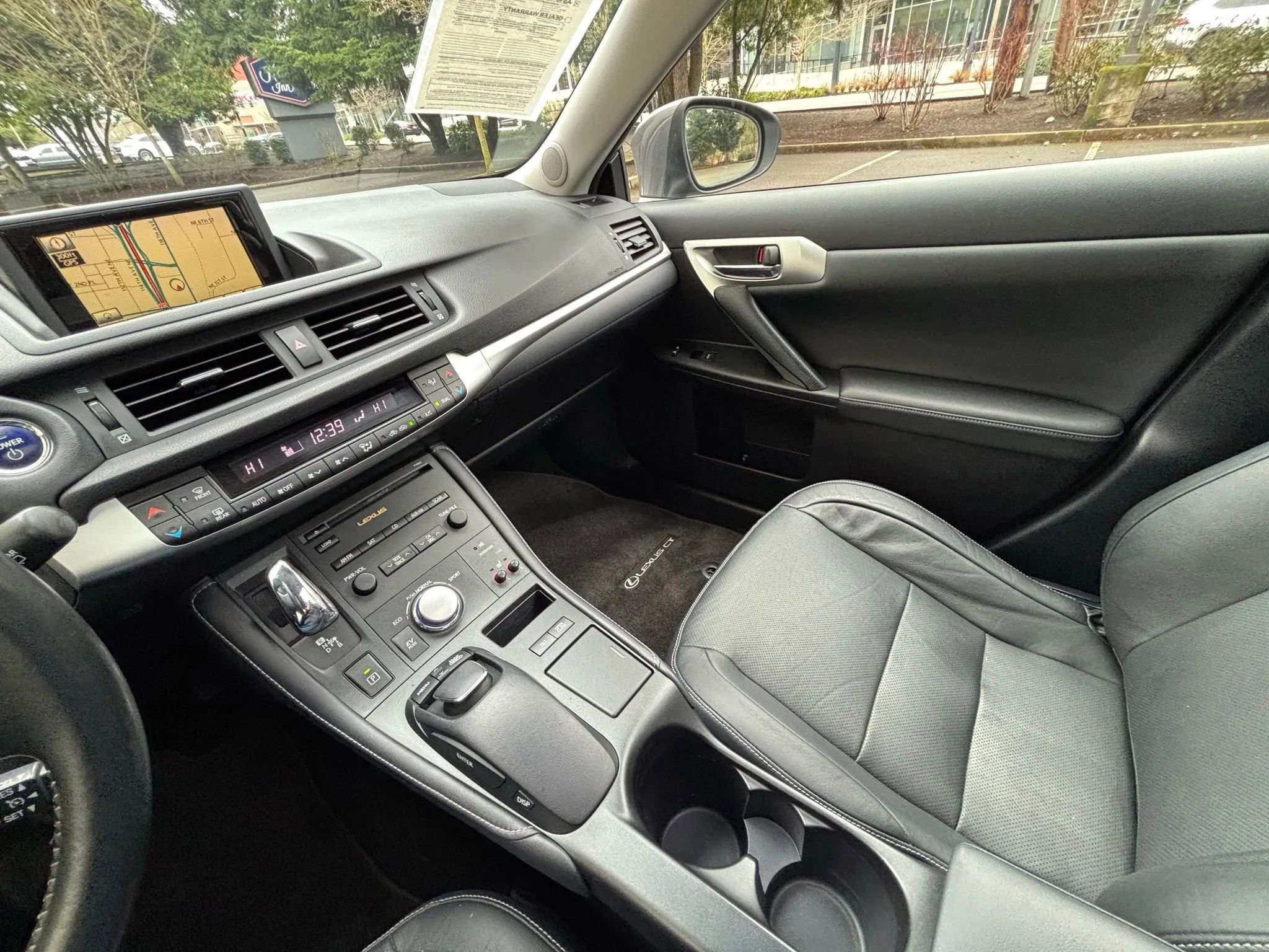 Used 2012 Lexus CT 200h Premium w/ Leather Pkg image 9