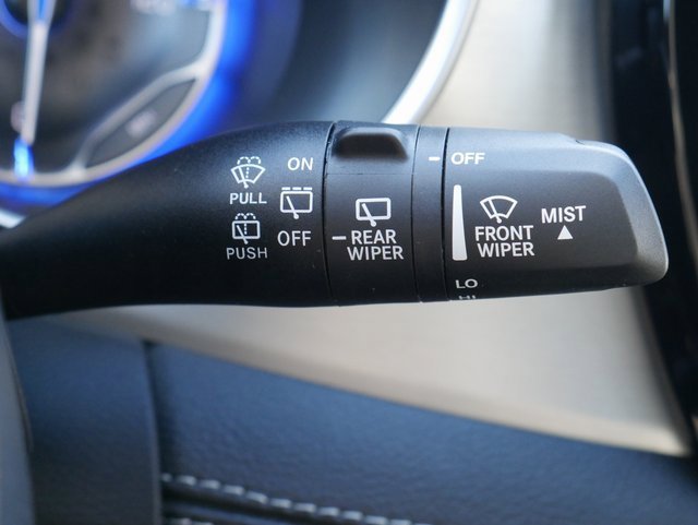 Used 2023 Chrysler Pacifica Limited w/ S Appearance Package image 30