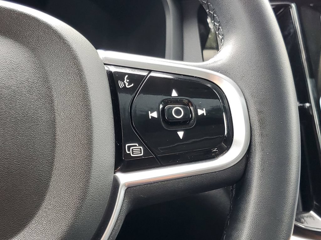 Certified 2023 Volvo S60 T8 Plus AWD/4WD image 22