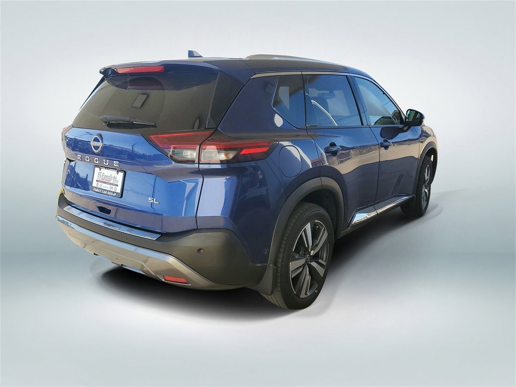 Used 2022 Nissan Rogue SL w/ SL Premium Package image 3